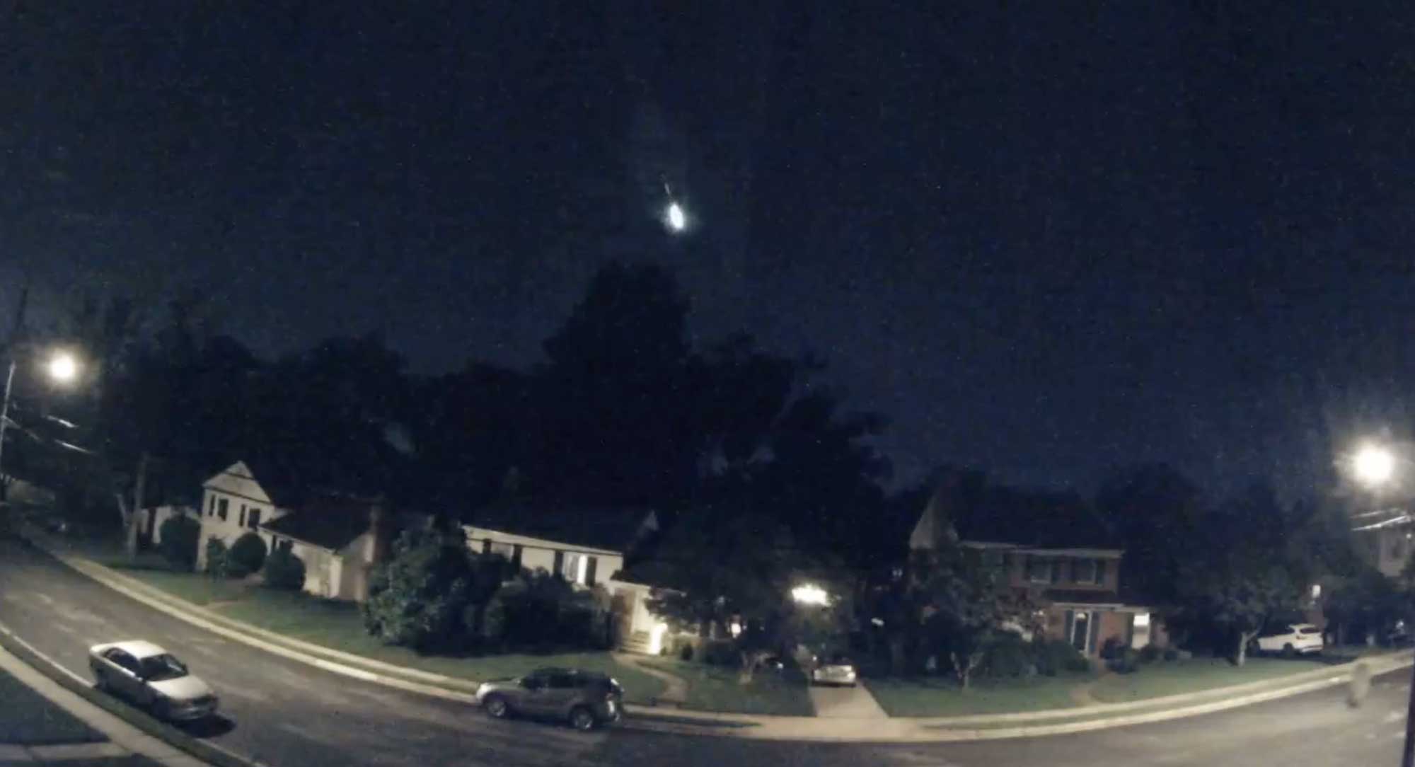 Meteor spotted burning up over Washington DC skies