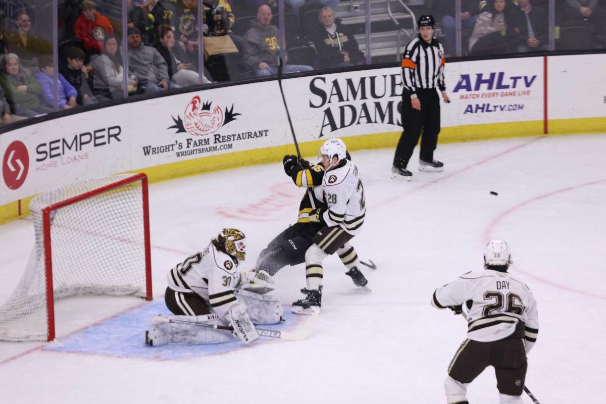Ethen Frank leaves Providence Bruins game with lower-body injury - Vimarsana News