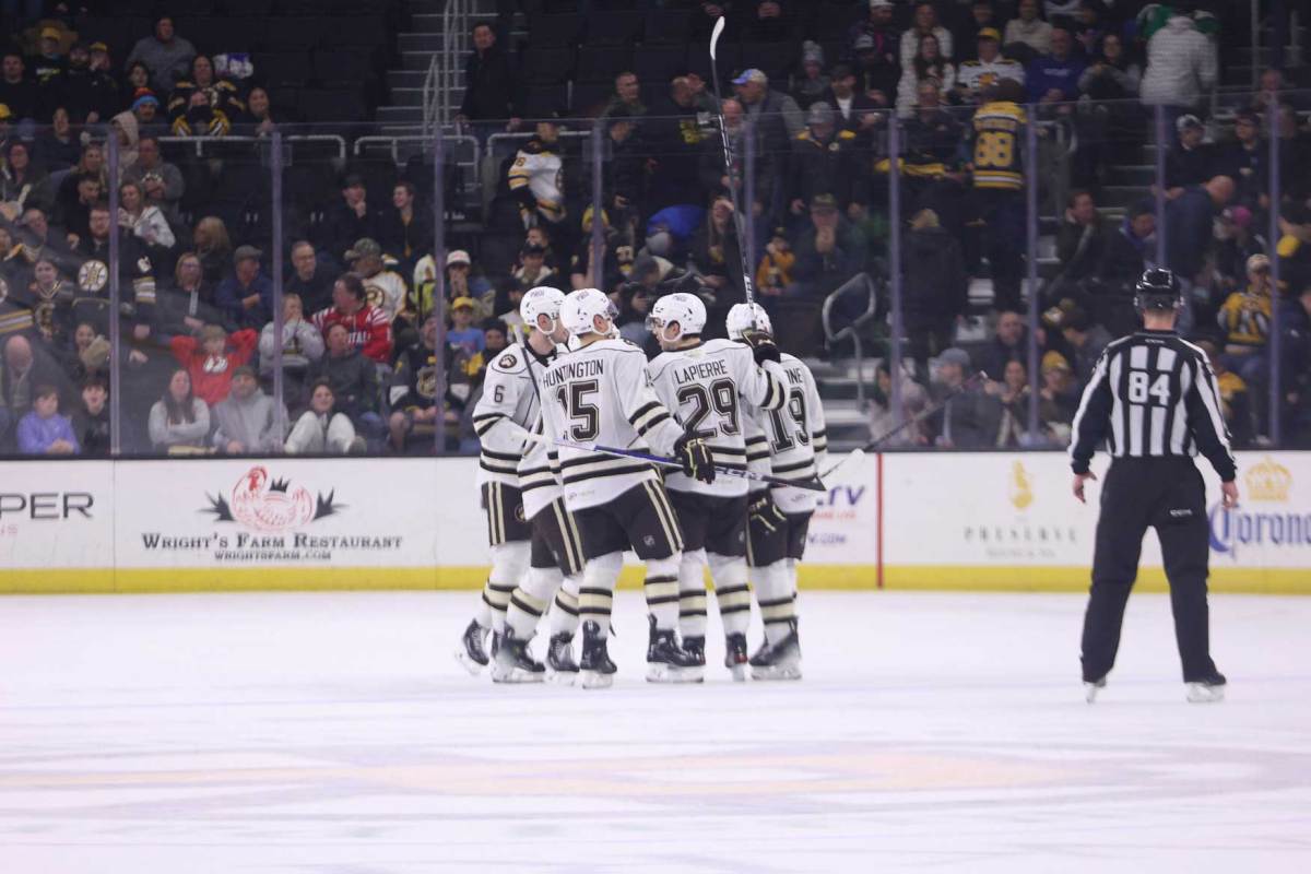 Hendrix Lapierre-led second line helps lead Hershey Bears to 3-1 victory over second-place Providence Bruins - Vimarsana News